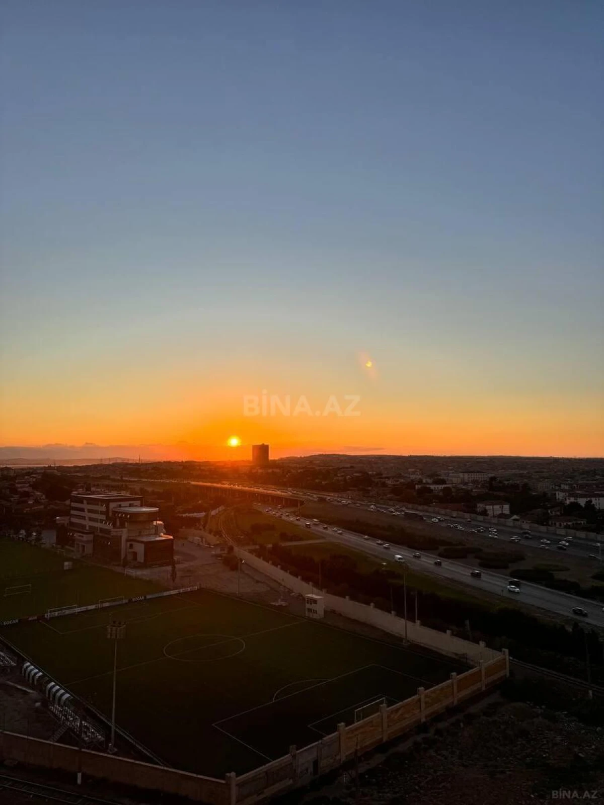 Satılır 2 otaqlı mənzil 67 m²