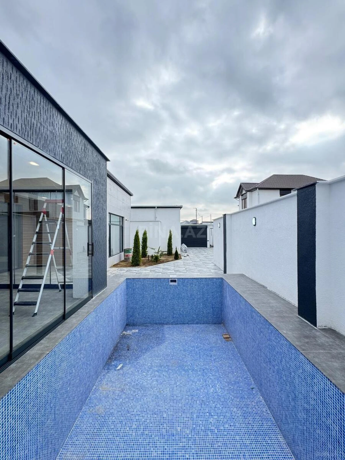 Satılır 4 otaqlı həyət evi 170 m²