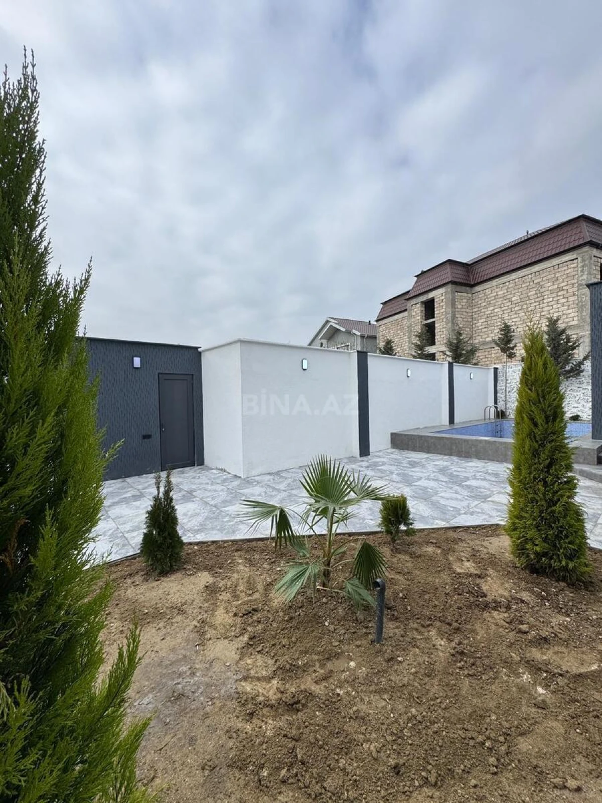 Satılır 4 otaqlı həyət evi 170 m²