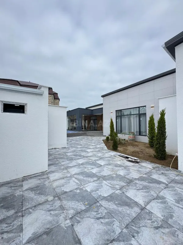 Satılır 4 otaqlı həyət evi 170 m²