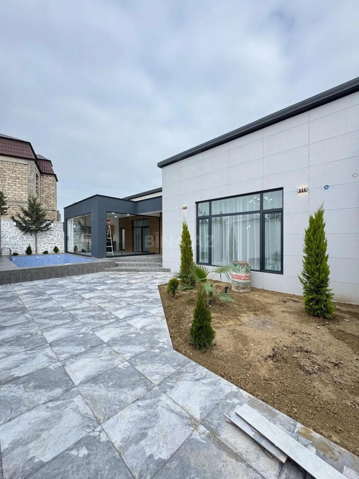 Satılır 4 otaqlı həyət evi 170 m²