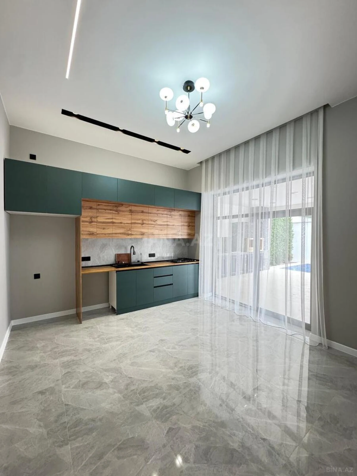 Satılır 4 otaqlı həyət evi 150 m²