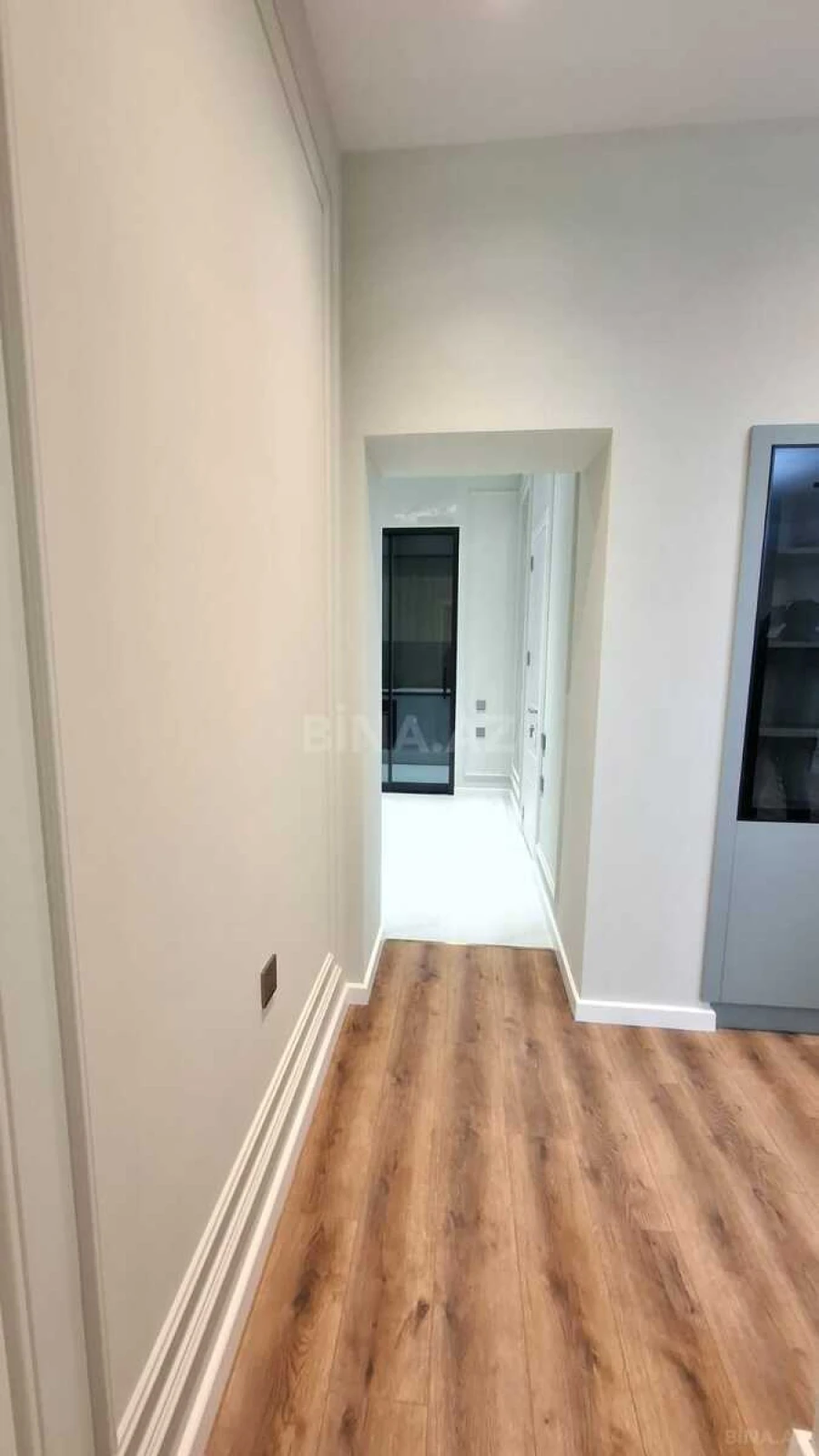 Satılır 2 otaqlı mənzil 85 m²
