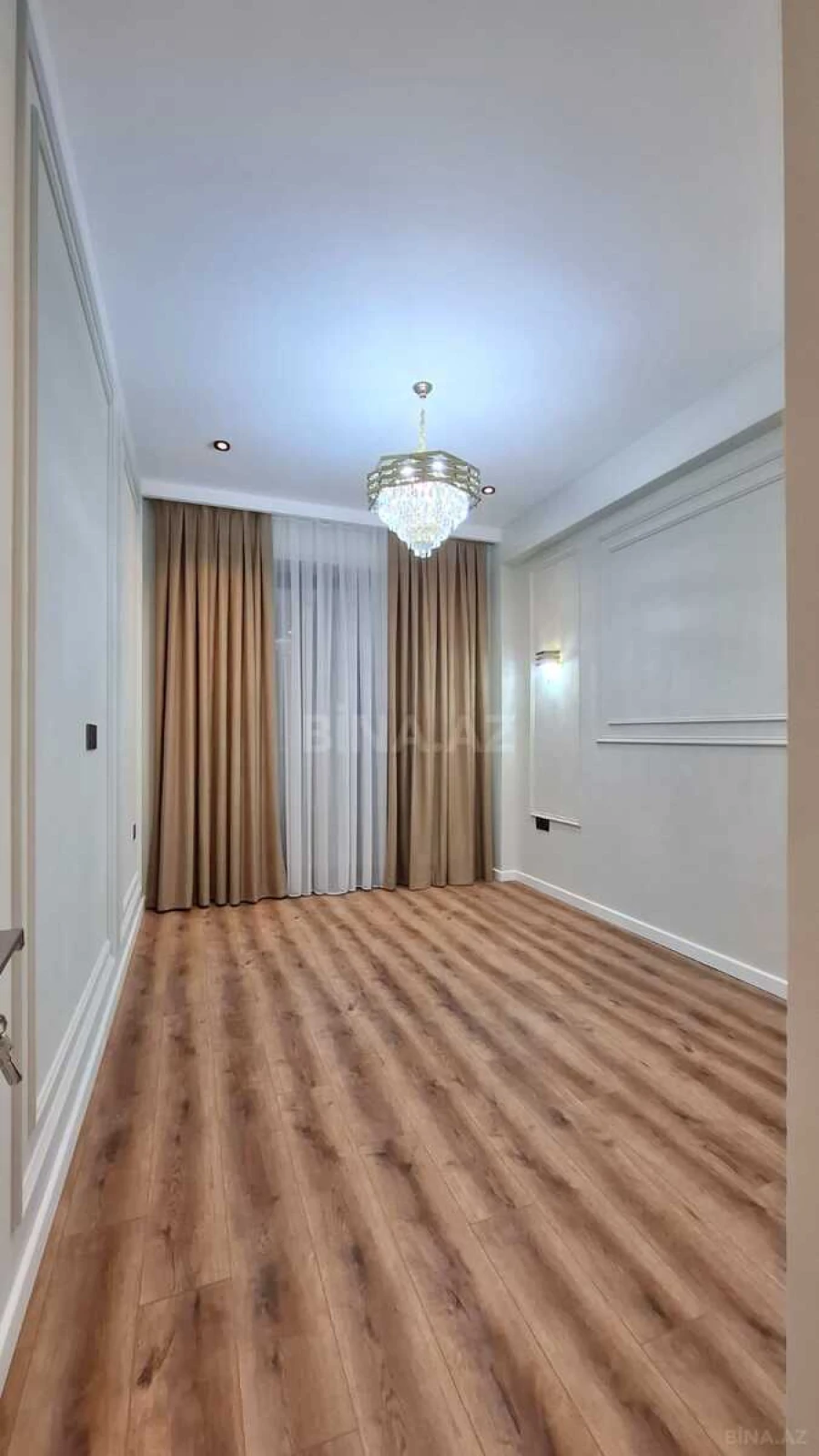 Satılır 2 otaqlı mənzil 85 m²