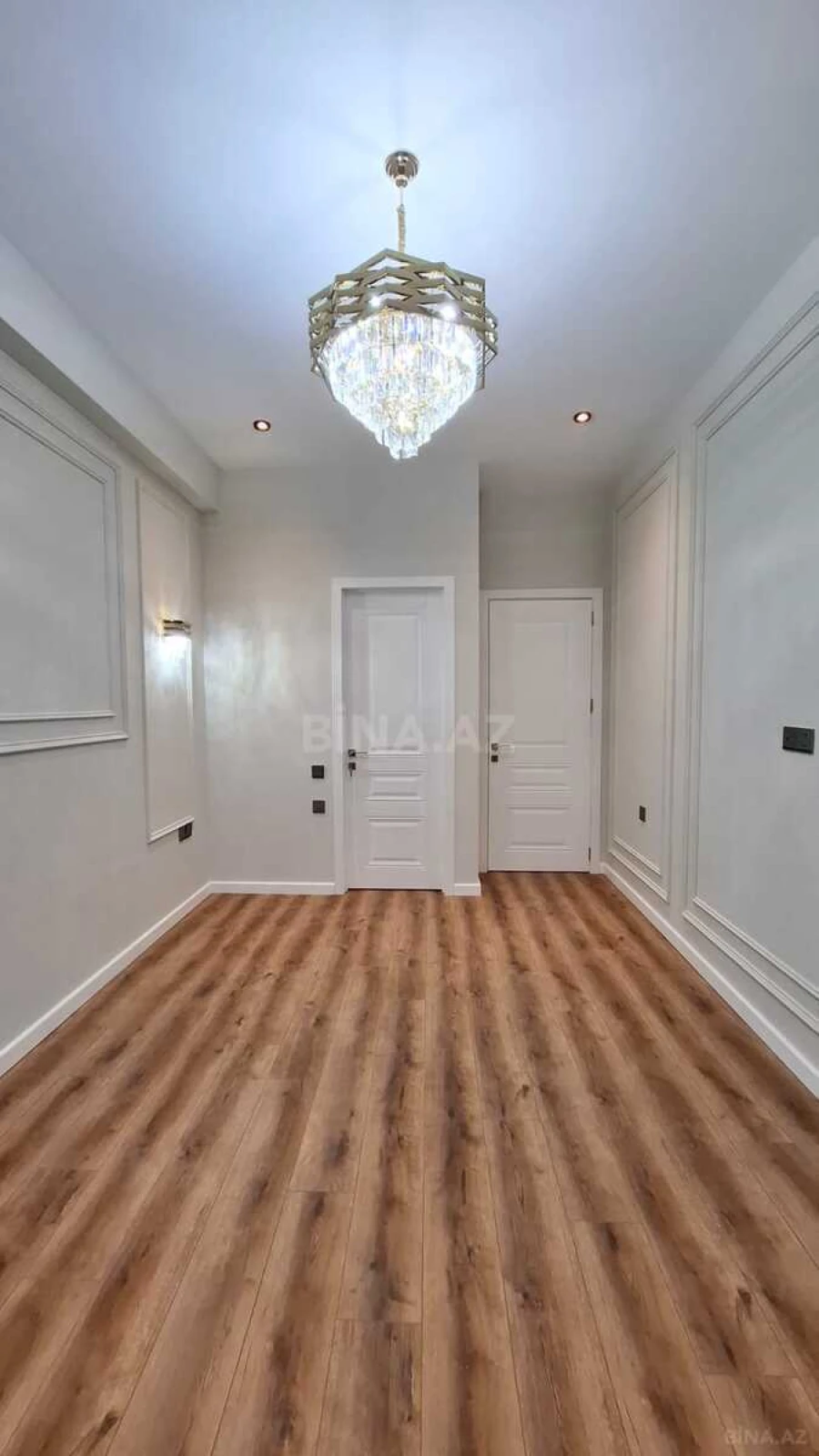 Satılır 2 otaqlı mənzil 85 m²