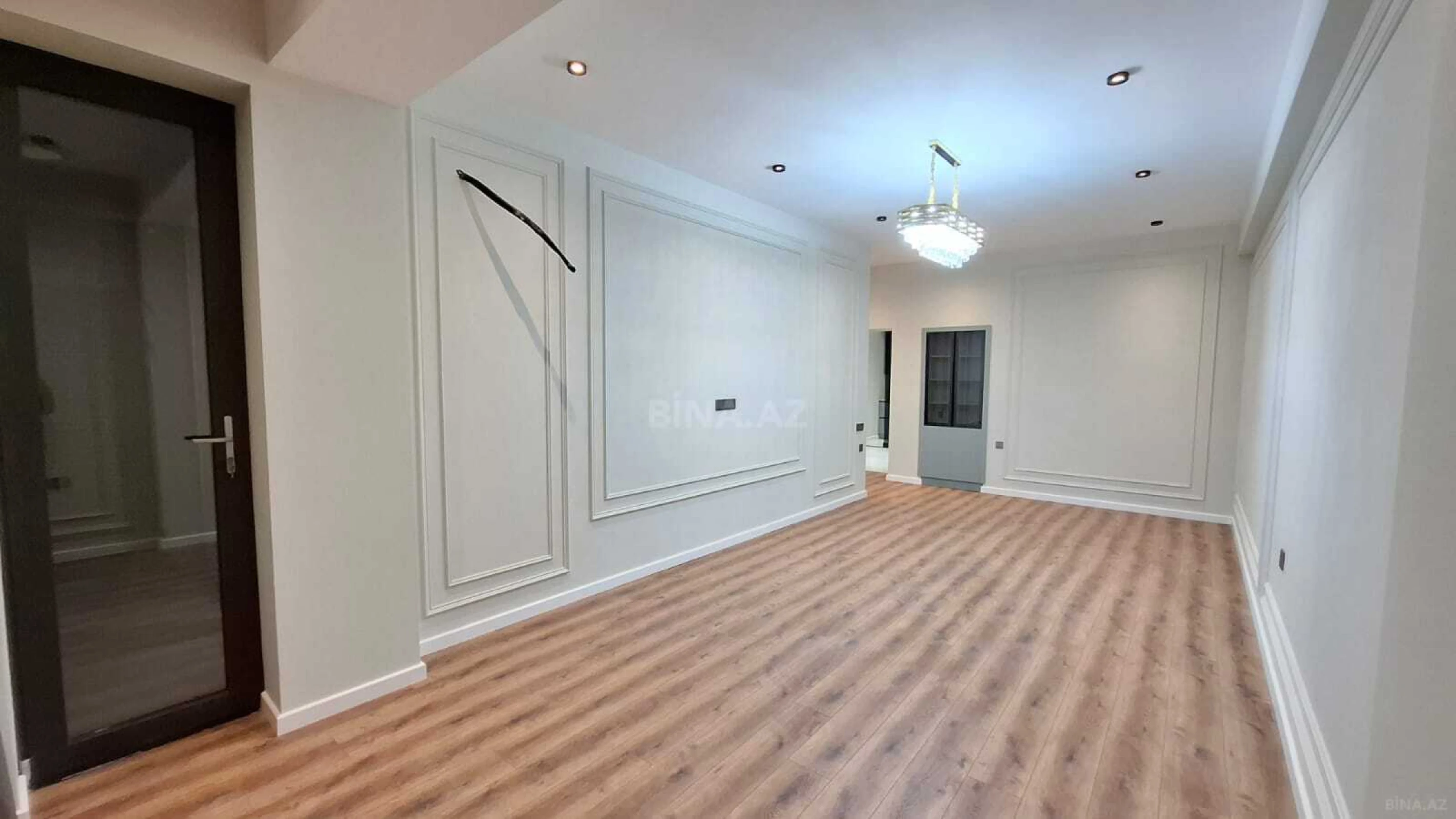 Satılır 2 otaqlı mənzil 85 m²