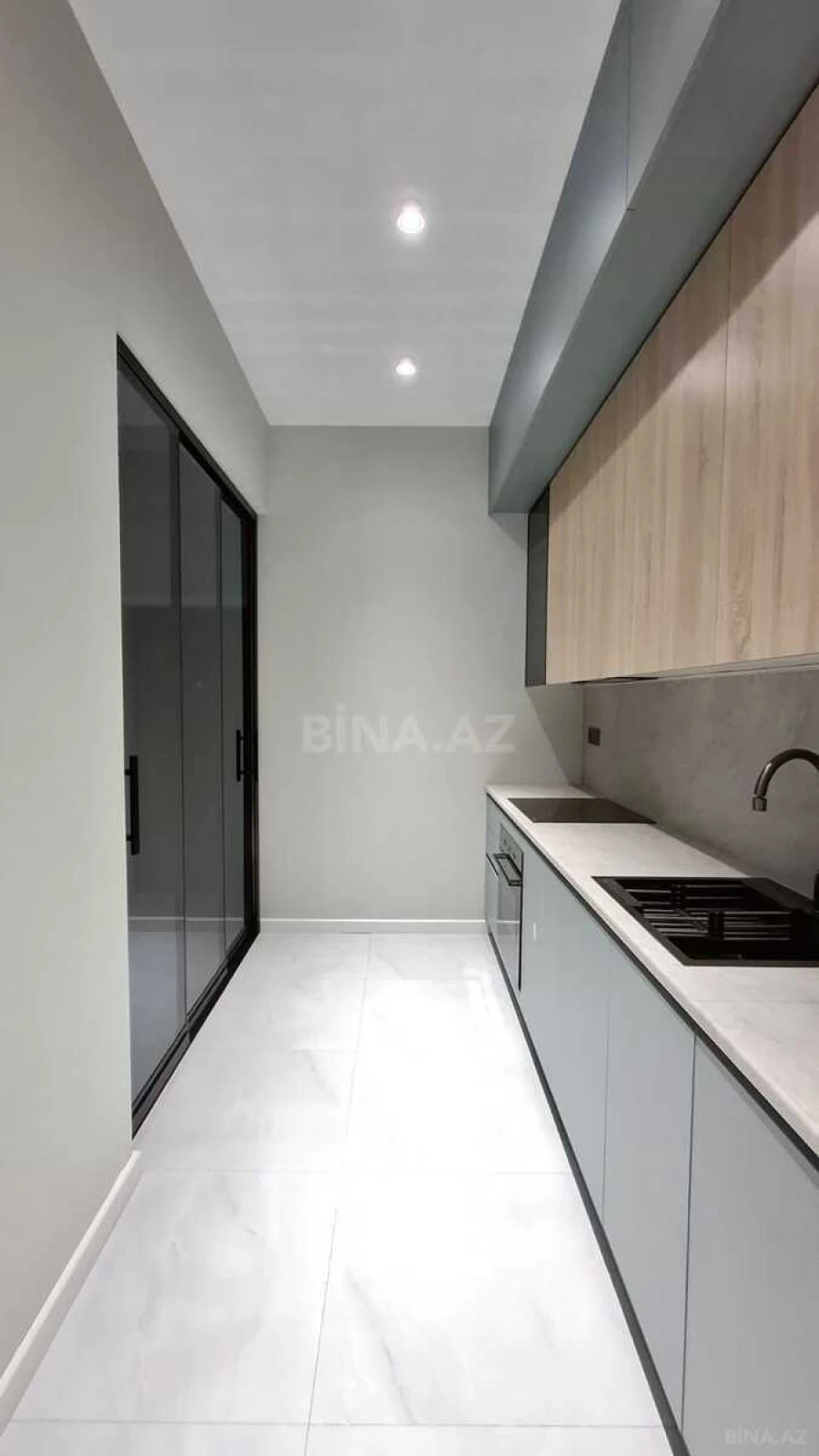 Satılır 2 otaqlı mənzil 85 m²