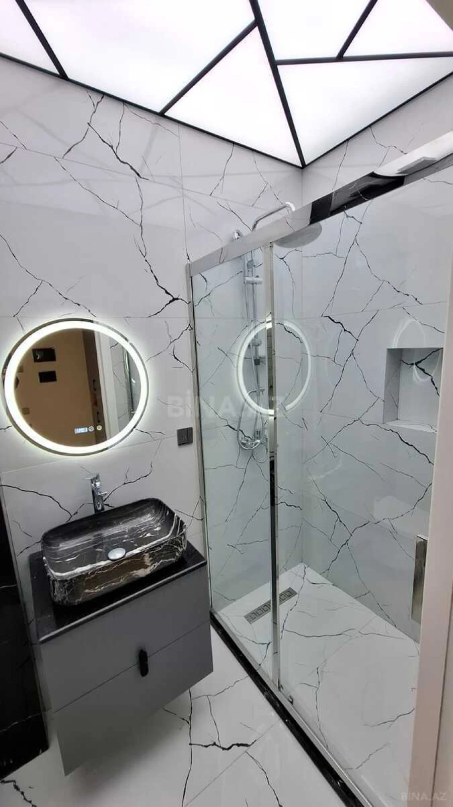 Satılır 2 otaqlı mənzil 85 m²