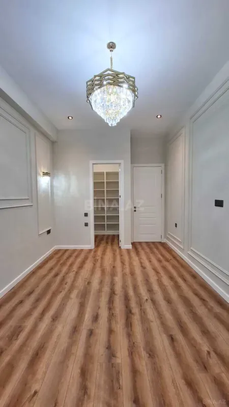 Satılır 2 otaqlı mənzil 85 m²
