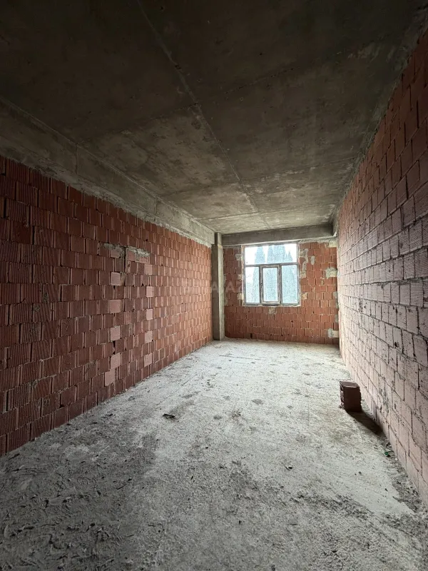 Satılır 3 otaqlı mənzil 138 m²