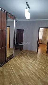 Satılır 3 otaqlı mənzil 124 m²