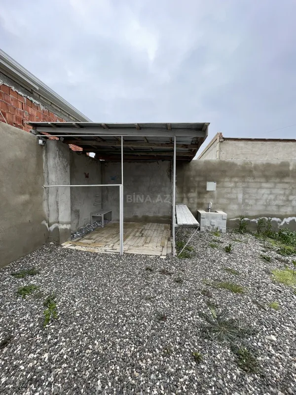 Satılır 2 otaqlı həyət evi 60 m²