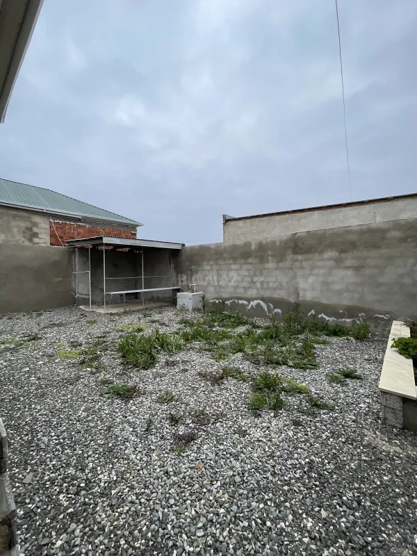 Satılır 2 otaqlı həyət evi 60 m²
