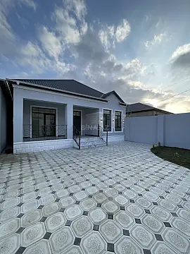Satılır 3 otaqlı həyət evi 100 m²