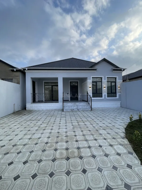 Satılır 3 otaqlı həyət evi 100 m²