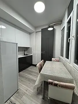 Kirayə verilir 2 otaqlı mənzil 65 m²