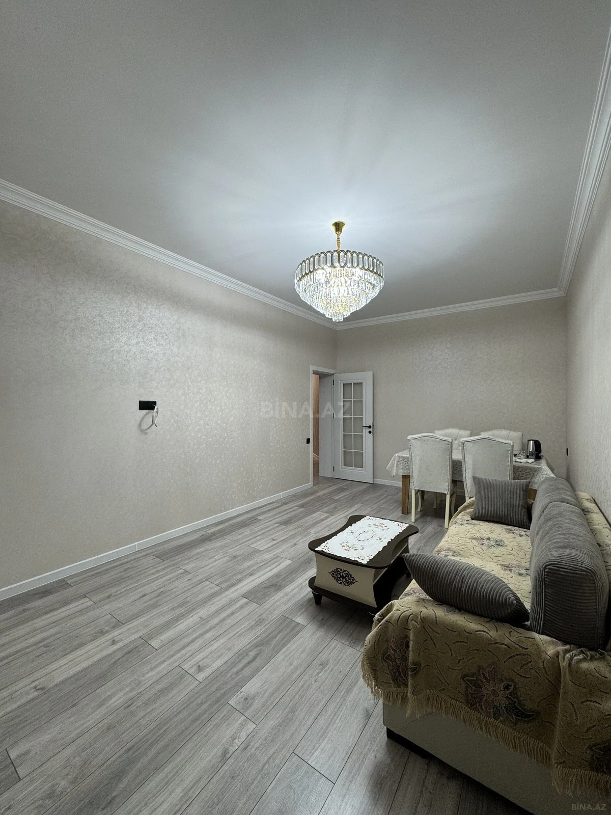 Kirayə verilir 2 otaqlı mənzil 65 m²