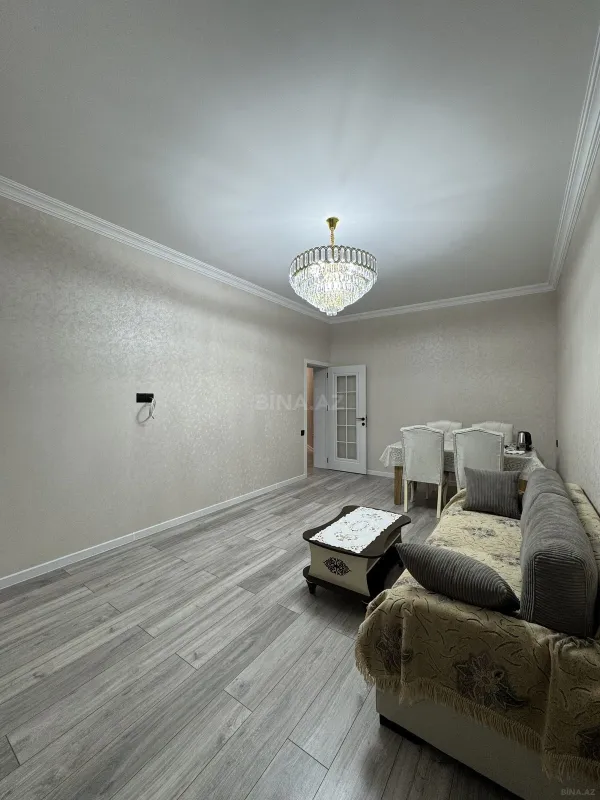 Kirayə verilir 2 otaqlı mənzil 65 m²