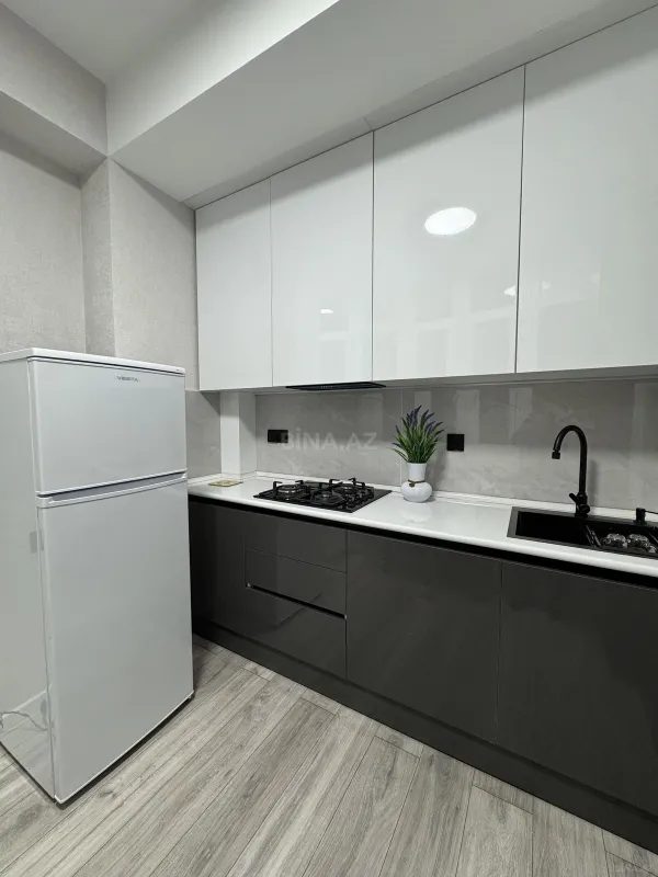 Kirayə verilir 2 otaqlı mənzil 65 m²