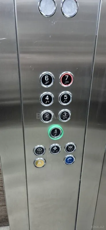 Kirayə verilir 2 otaqlı mənzil 87 m²