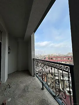 Satılır 3 otaqlı mənzil 117.5 m²