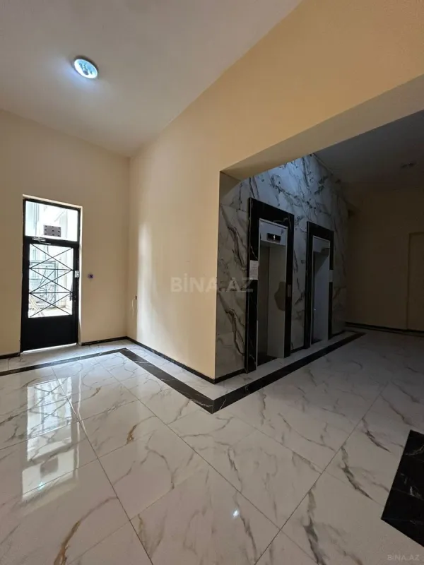 Satılır 3 otaqlı mənzil 117.5 m²