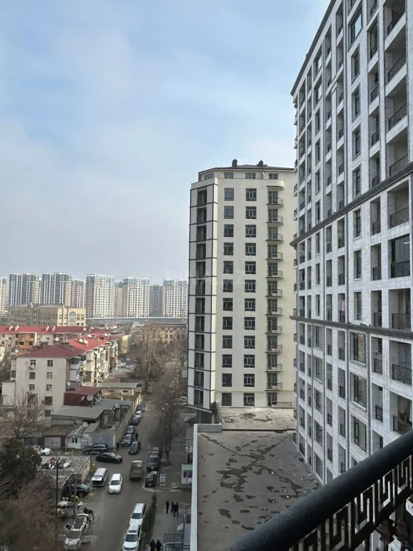 Satılır 3 otaqlı mənzil 117.5 m²