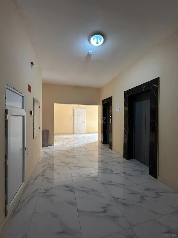 Satılır 3 otaqlı mənzil 117.5 m²
