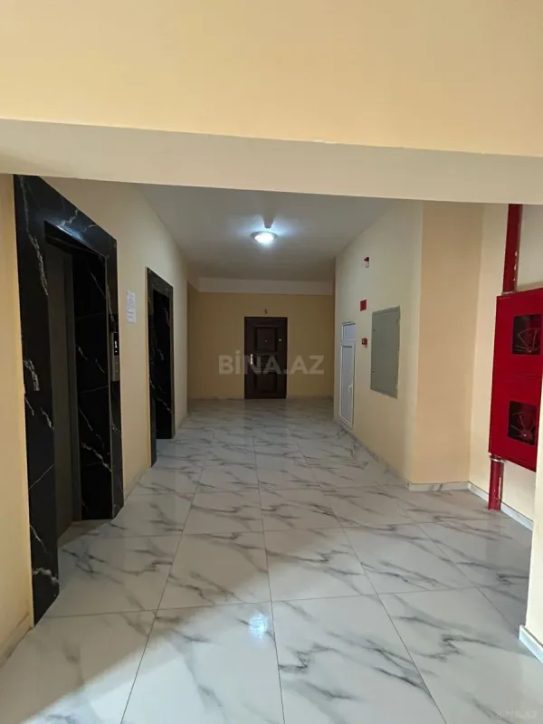 Satılır 3 otaqlı mənzil 117.5 m²
