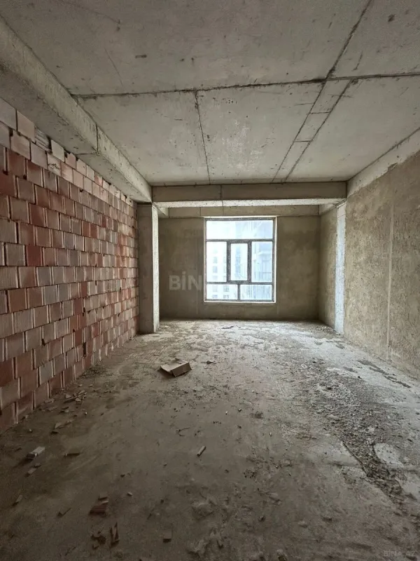 Satılır 3 otaqlı mənzil 117.5 m²