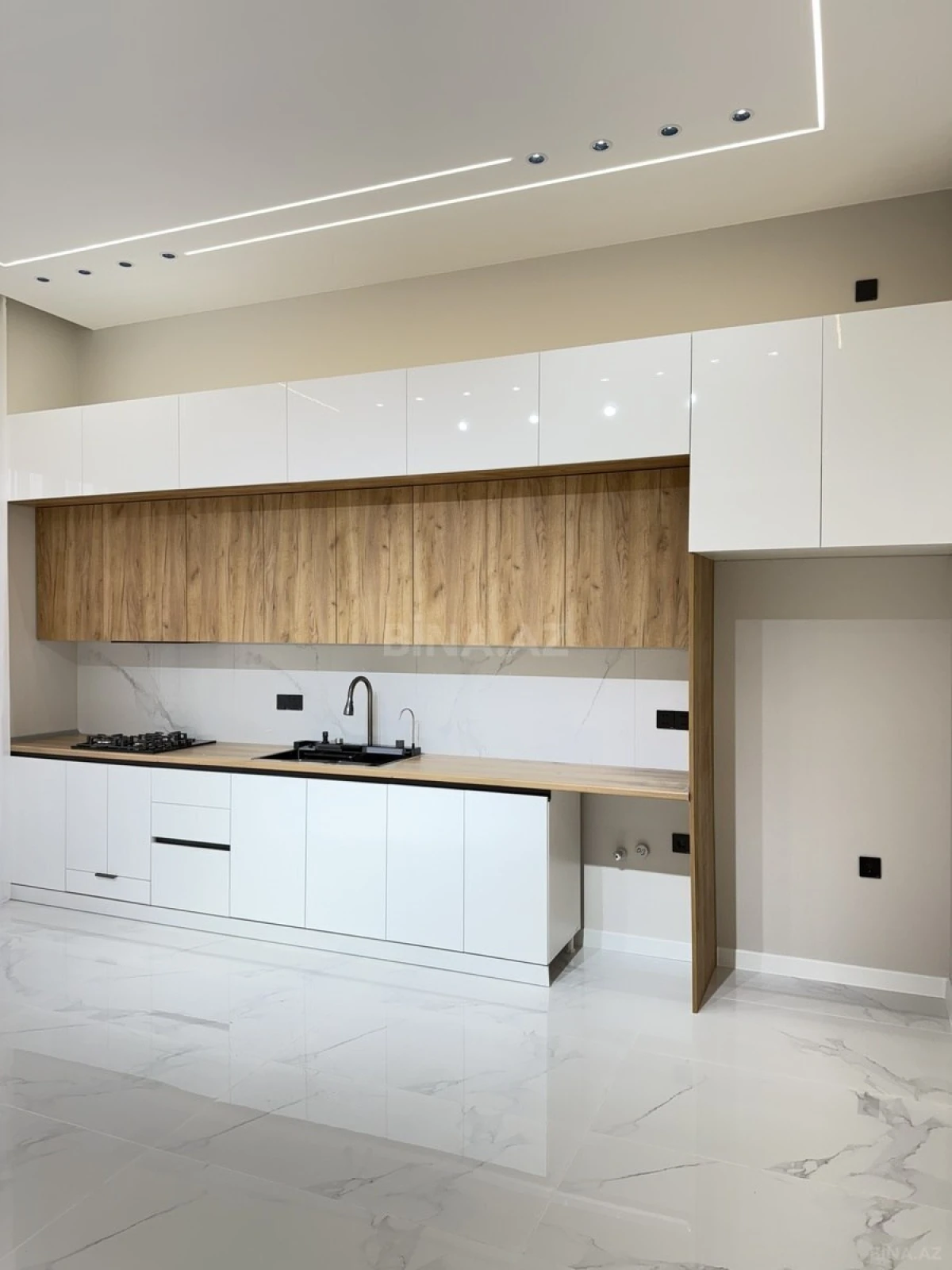 Satılır 4 otaqlı həyət evi 170 m²