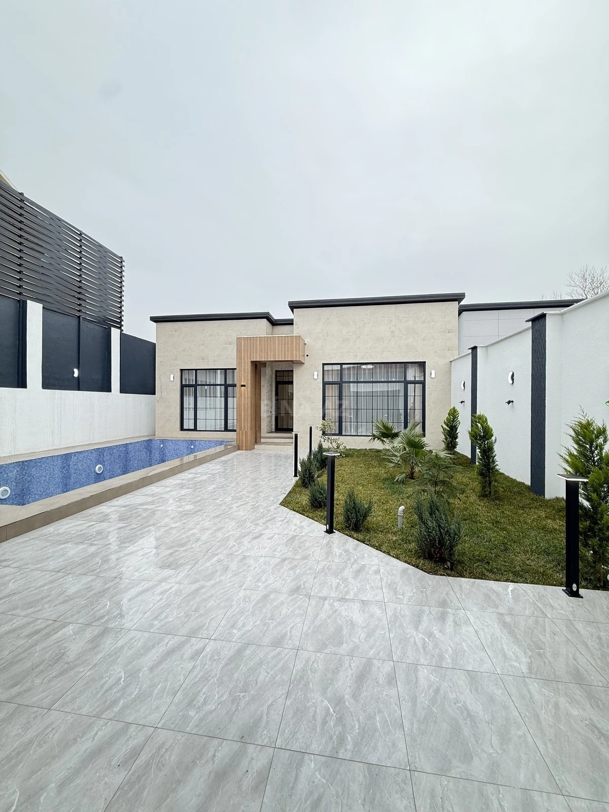 Satılır 4 otaqlı həyət evi 170 m²