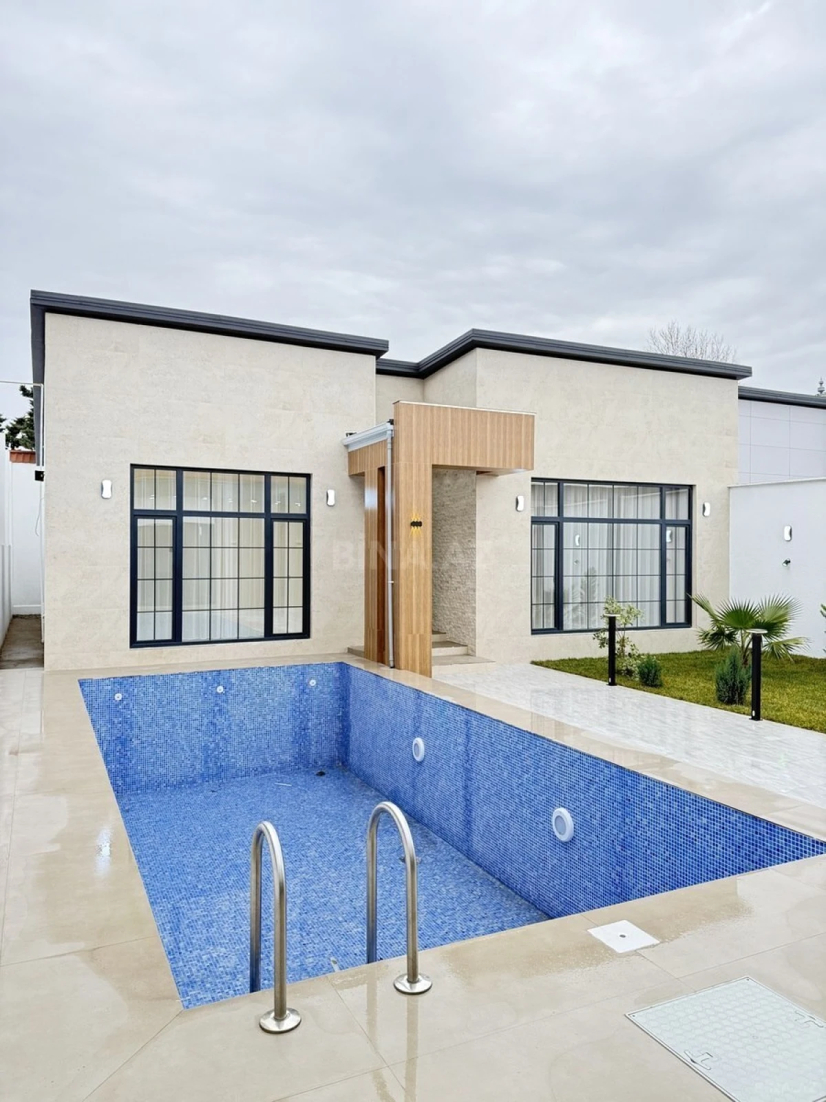 Satılır 4 otaqlı həyət evi 170 m²