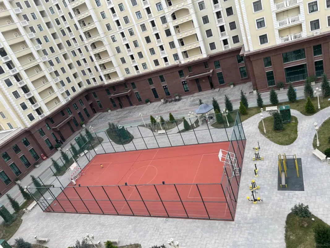 Kirayə verilir 2 otaqlı mənzil 91 m²