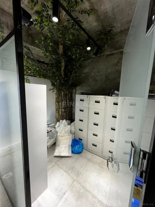 Kirayə verilir 2 otaqlı ofis 115 m²