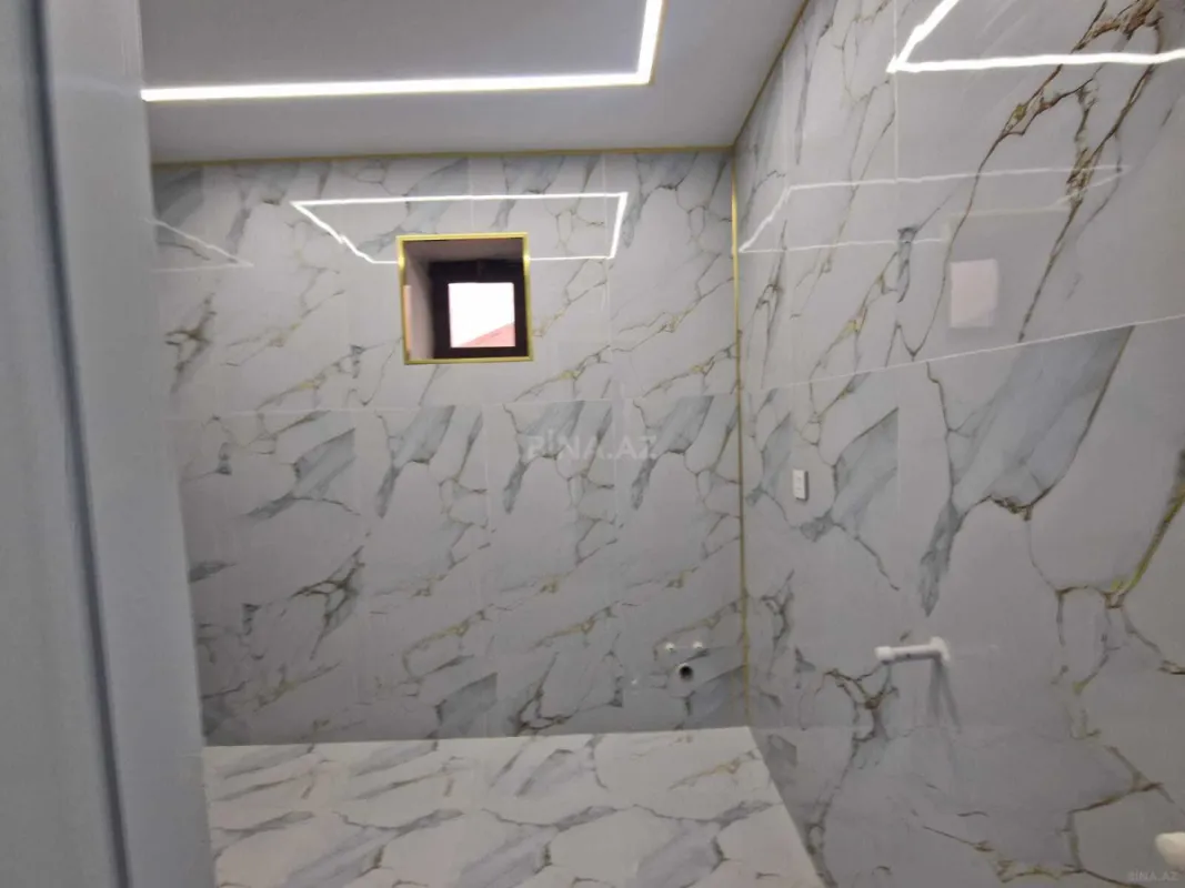 Satılır 5 otaqlı həyət evi 184 m²