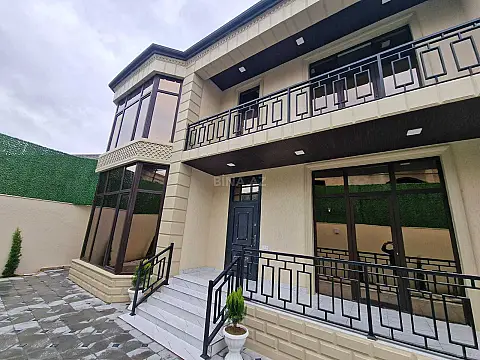 Satılır 5 otaqlı həyət evi 184 m²