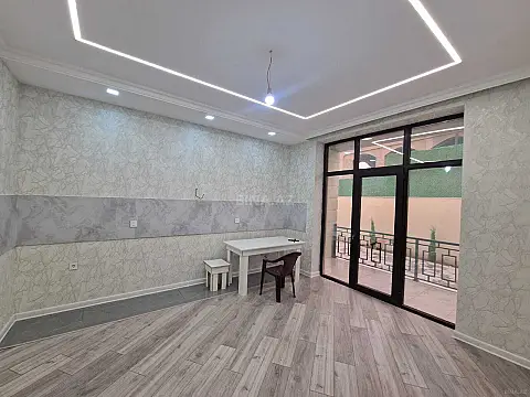 Satılır 5 otaqlı həyət evi 184 m²