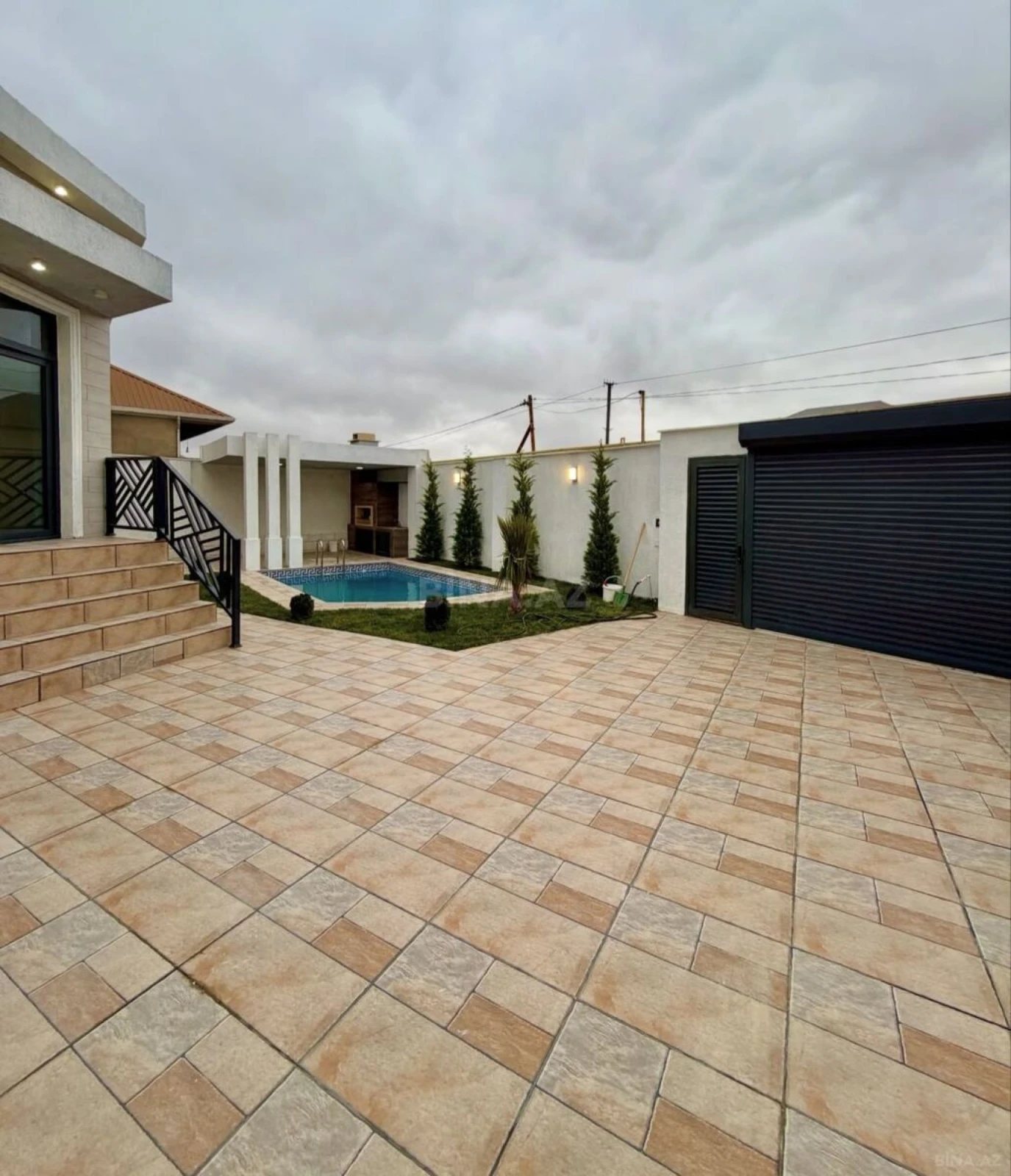 Satılır 3 otaqlı həyət evi 130 m²