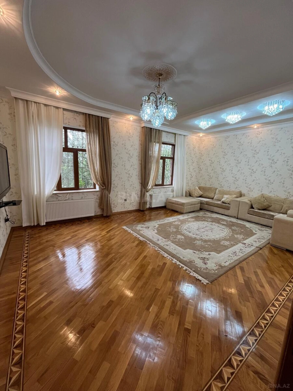 Kirayə verilir 6 otaqlı həyət evi 170 m²