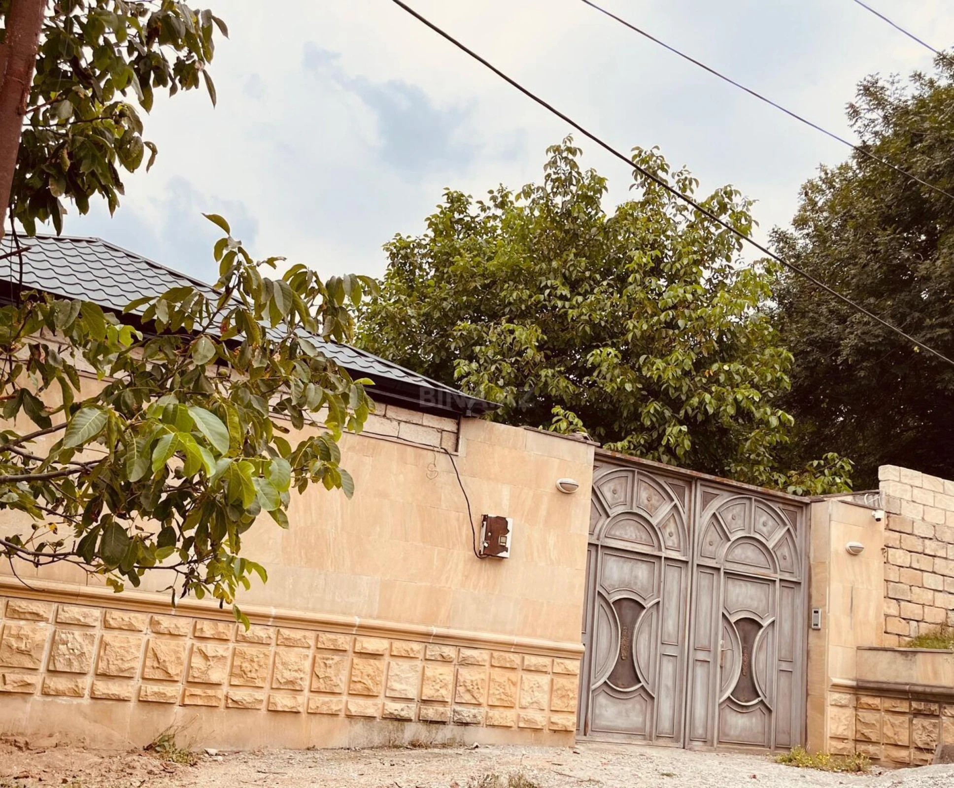 Kirayə verilir 6 otaqlı həyət evi 170 m²