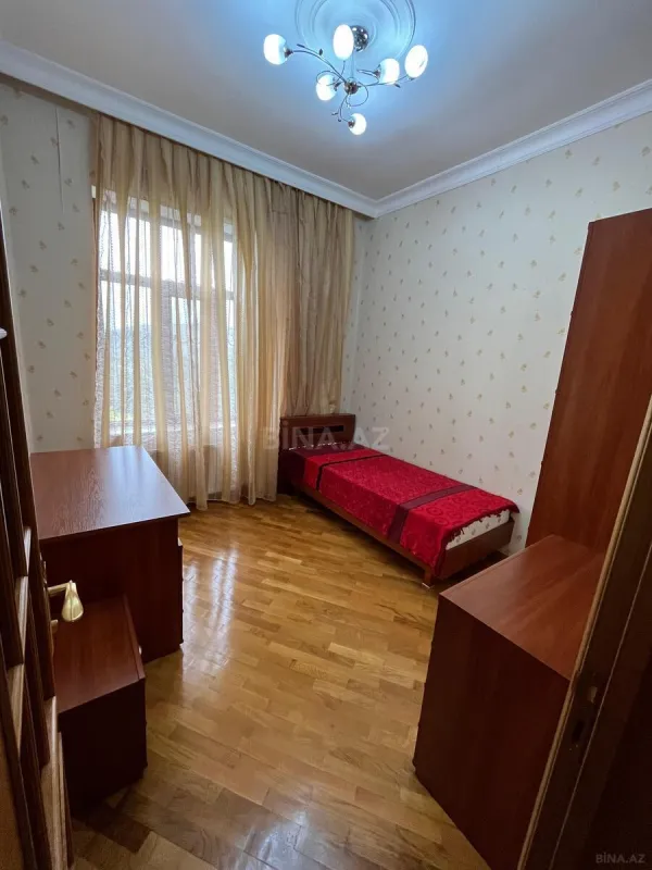 Kirayə verilir 6 otaqlı həyət evi 170 m²