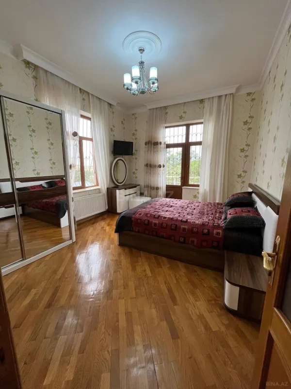 Kirayə verilir 6 otaqlı həyət evi 170 m²