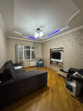 Satılır 3 otaqlı mənzil 82 m²