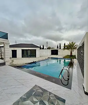 Satılır 7 otaqlı həyət evi 450 m²