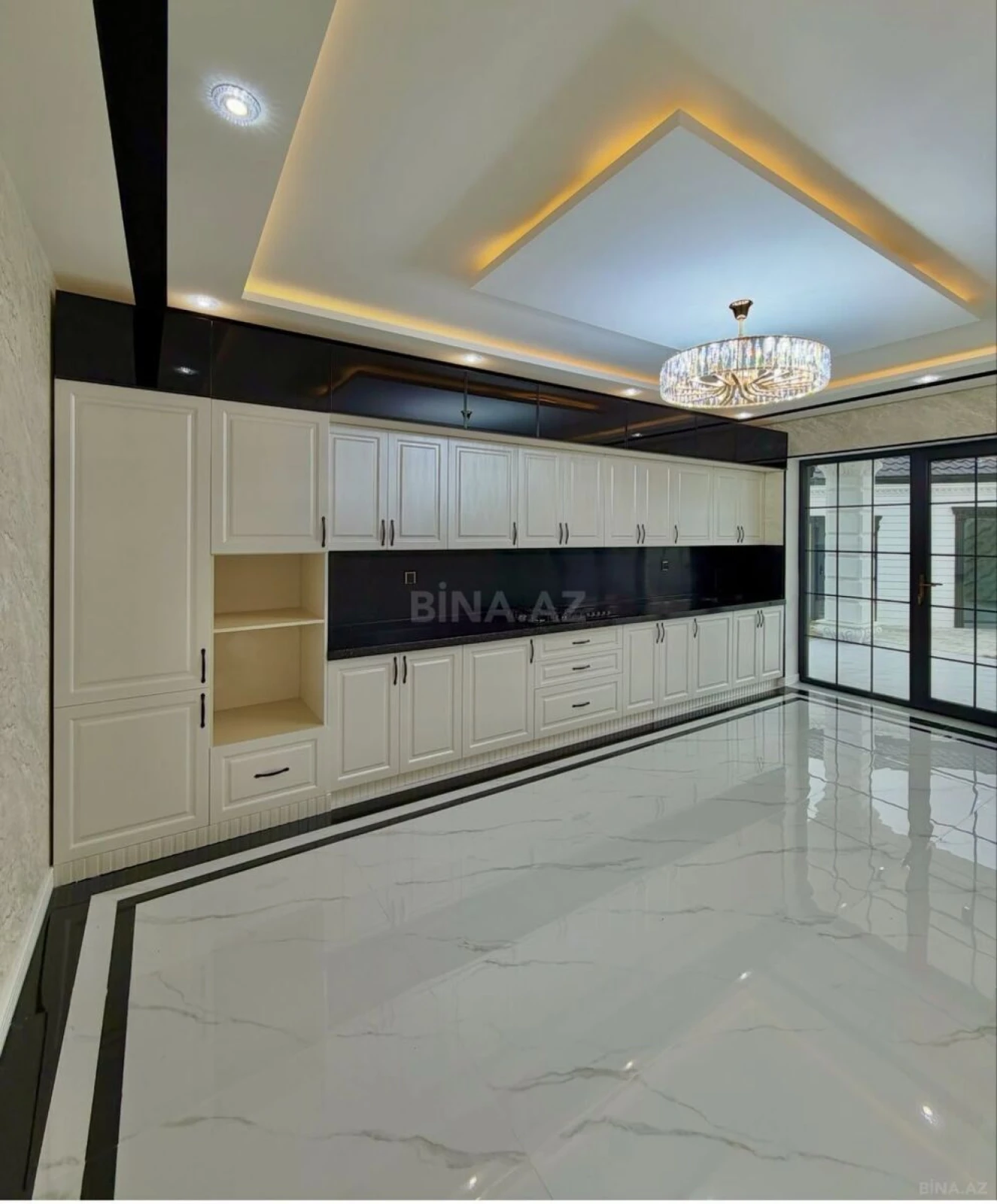 Satılır 7 otaqlı həyət evi 450 m²