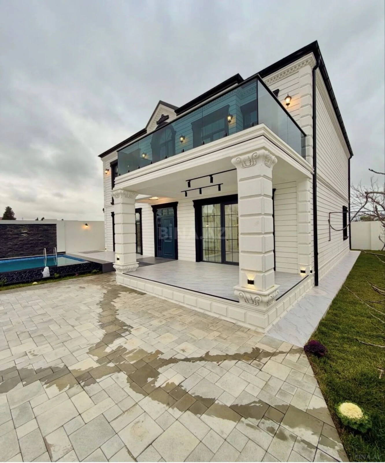 Satılır 7 otaqlı həyət evi 450 m²
