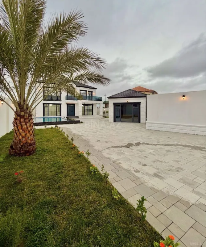 Satılır 7 otaqlı həyət evi 450 m²