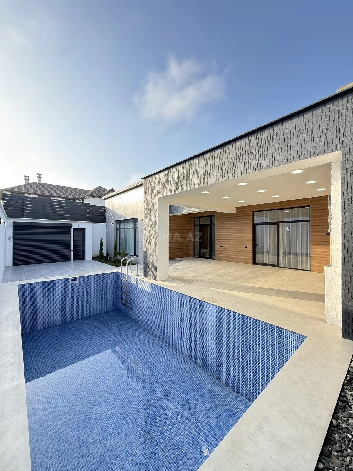 Satılır 4 otaqlı həyət evi 160 m²