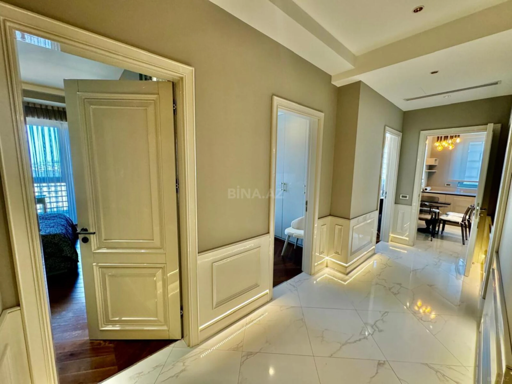 Satılır 3 otaqlı mənzil 120 m²
